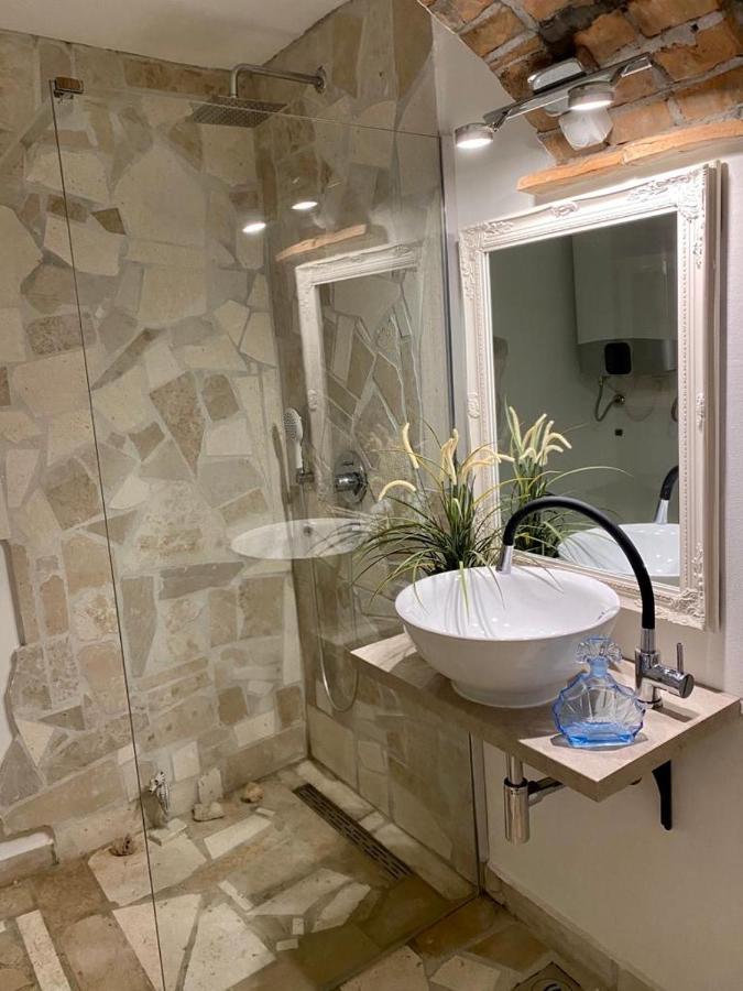 Apartament Steinhaus Mit Terrasse Rovinj Zewnętrze zdjęcie